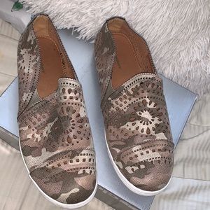 Woman camo flats 🥿 shoes